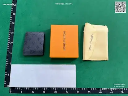 Louis Vuitton Wallets (14 Variants) QC photo