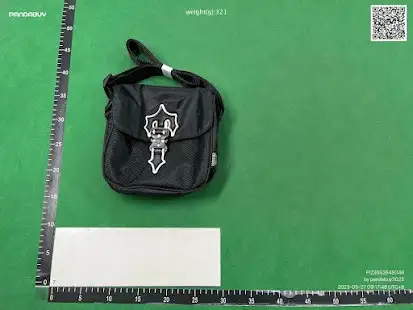 Trapstar Shoulder Bag QC photo