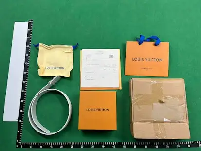 White Louis Vuitton Belt QC photo