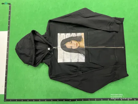 Blackpink Jennie Kim Zip-Up Hoodie QC photo