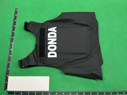 Donda Vest QC photo