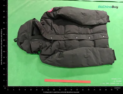 Canada Goose Wyndham Parka Jacket QC photo