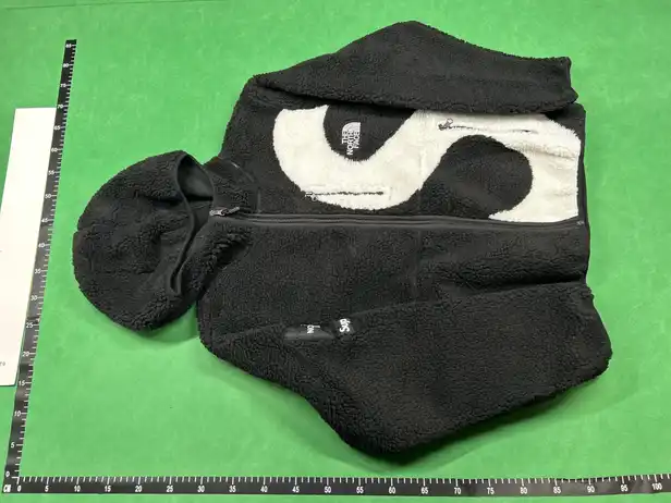 Supreme x The North Face S Logo Fleece Jacket QC photo