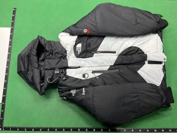 Supreme x North Face S Logo Summit Series Himalayan Parka QC photo