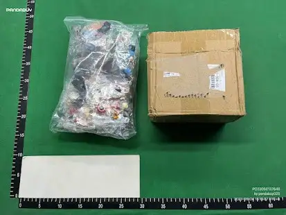 Bunch of Lego Figures QC photo