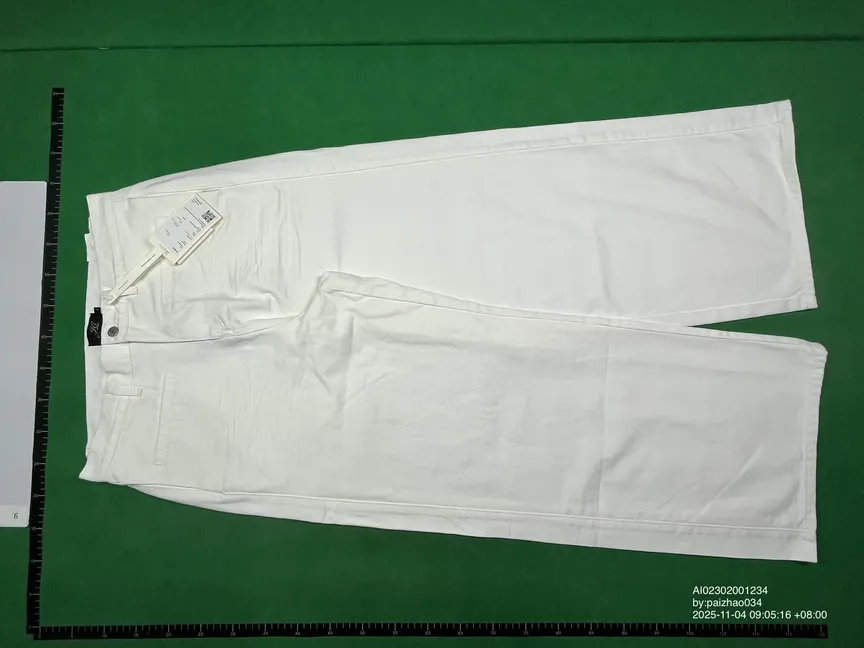 JCAESAR Baggy White Denim Jeans QC photo