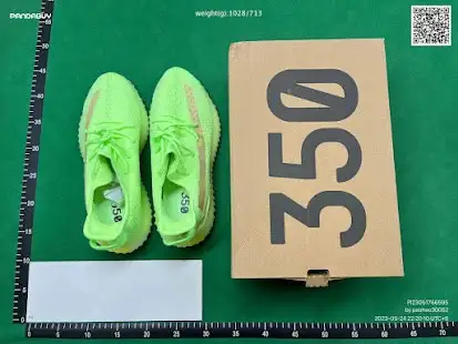 adidas Yeezy Boost 350 V2 Glow QC photo