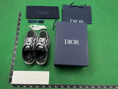 Dior B30 (40 Colorways) QC photo