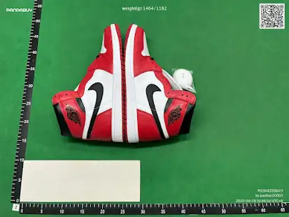 Jordan 1 Retro Chicago (2015) QC photo