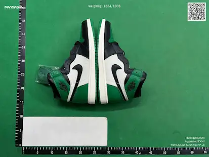 Jordan 1 Retro High Pine Green QC photo