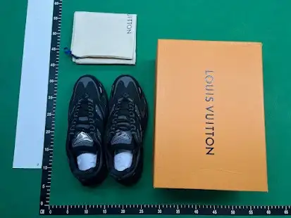 Louis Vuitton Runner Tatic (8 Colorways) QC photo