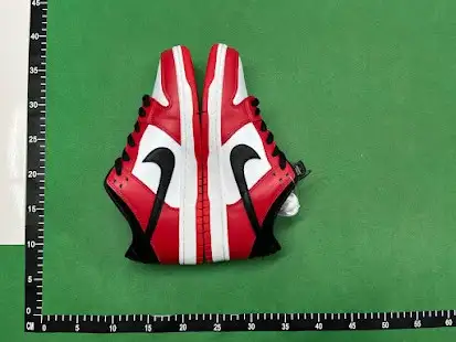 Nike Dunk Low Chicago QC photo