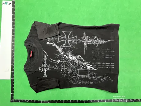 DETW Dark Slim Tee QC photo